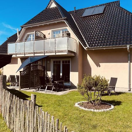 Ferienwohnung Blue In Борн Екстер'єр фото