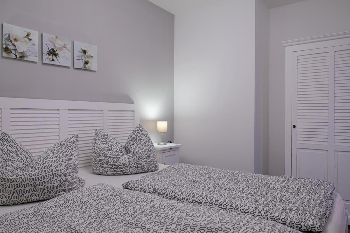 Ferienwohnung Blue In Борн Екстер'єр фото