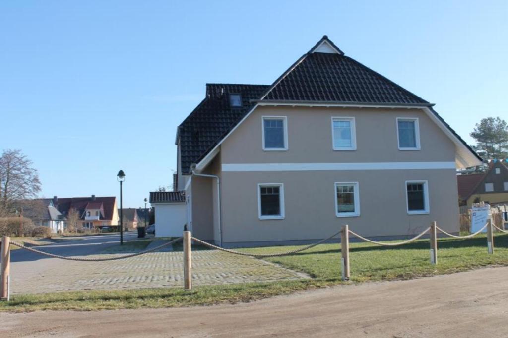 Ferienwohnung Blue In Борн Екстер'єр фото